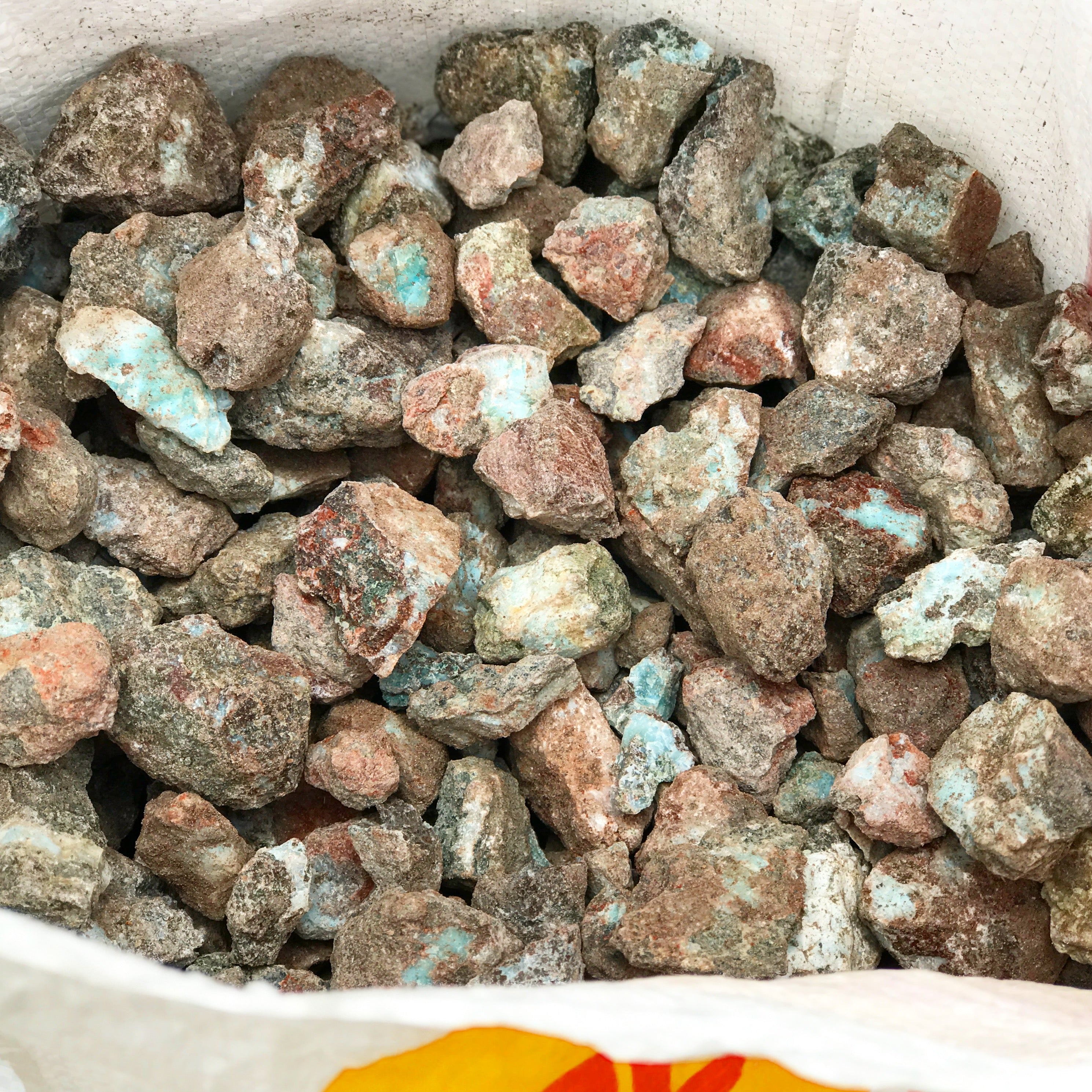 Larimar – Batey Girls