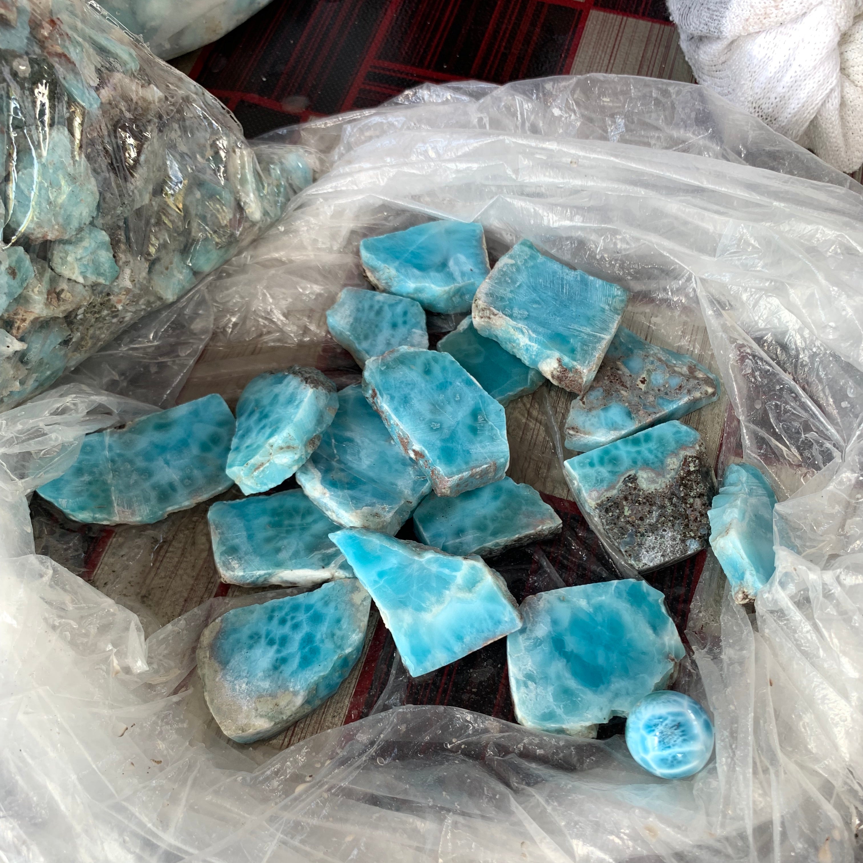 Larimar – Batey Girls